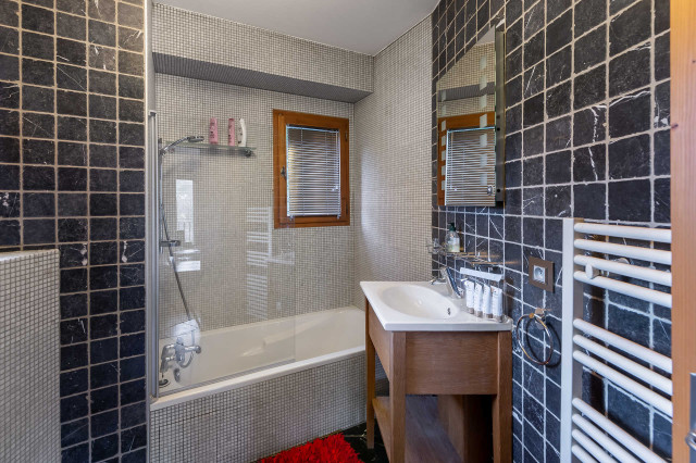 _lv_images__lot_0060511646_07_30104941