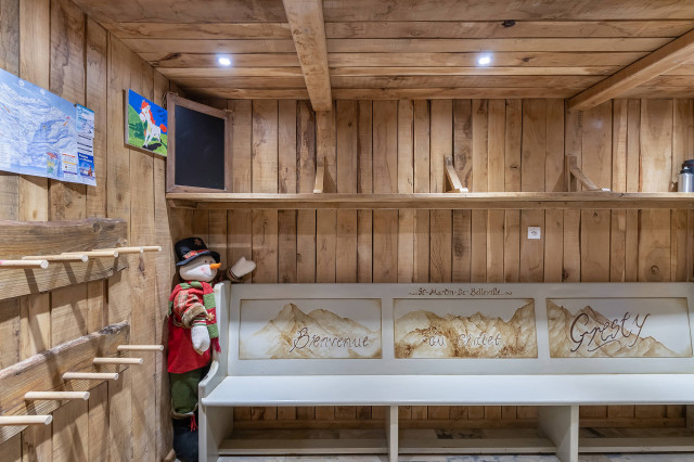 _lv_images__lot_0060511646_09_29647629