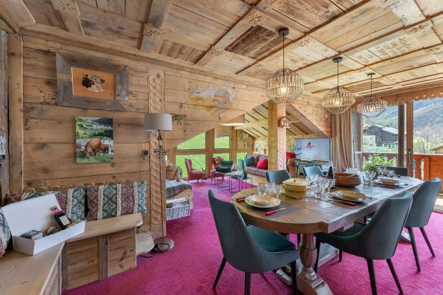 _lv_images__lot_0074061384_12_30032391