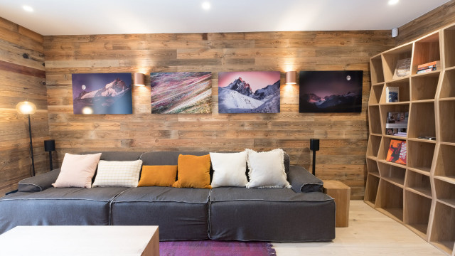 _lv_images__lot_0074061387_06_29890680