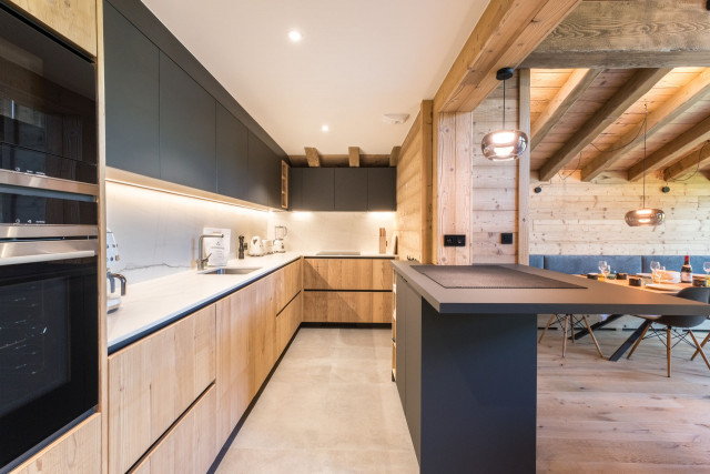 _lv_images__lot_0074061795_06_29687058