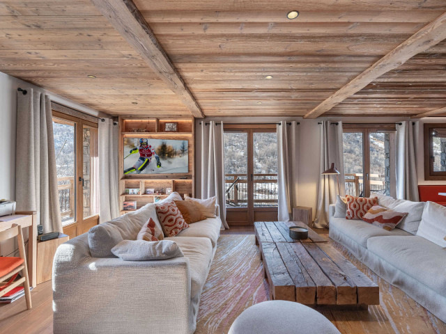 _lv_images__lot_0074061814_04_28631890