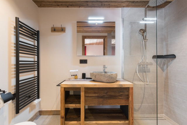 _lv_images__lot_0074061814_13_27351625