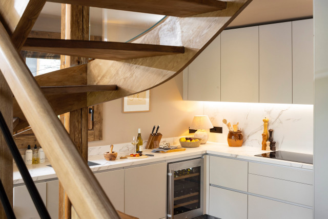 _lv_images__lot_0074061934_08_28298882