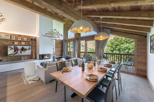 _lv_images__lot_0074061947_03_28066086