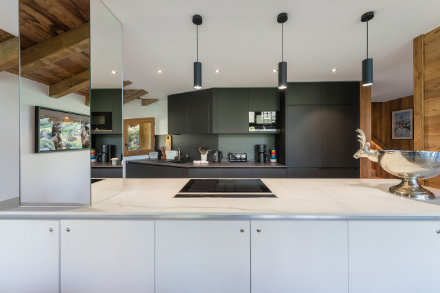 _lv_images__lot_0074061947_06_29872320