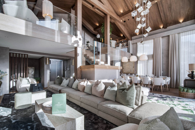 _lv_images__lot_0075553755_03_28686376