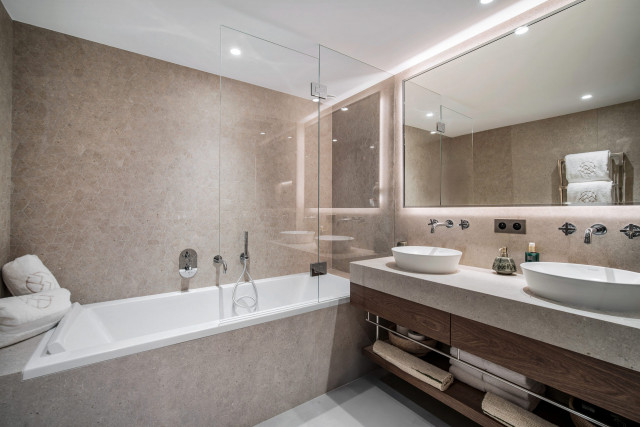 _lv_images__lot_0075553755_09_27896315