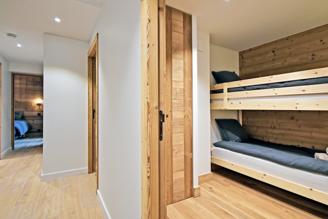 picture_estate_3581_b4002228-6079-4b11-b0f6-661f5036de47